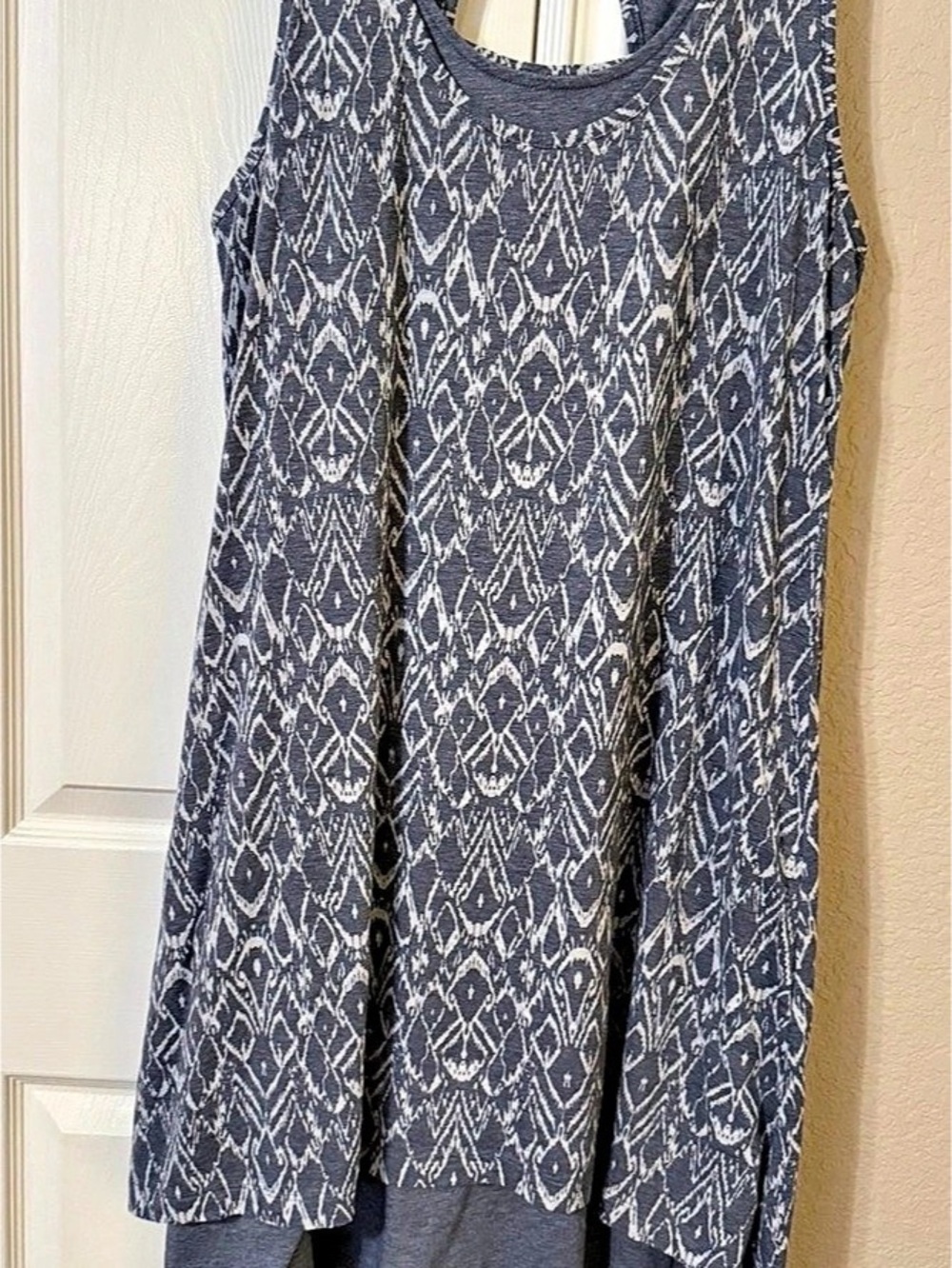 Mod-o-doc Geometric Midi Dress in Blue & White Size XL
